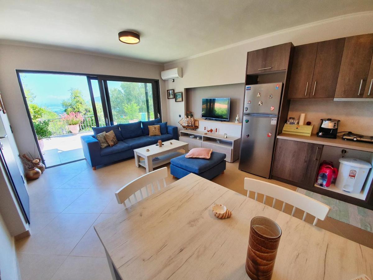 George'S Apartment Lefkada City Exterior photo